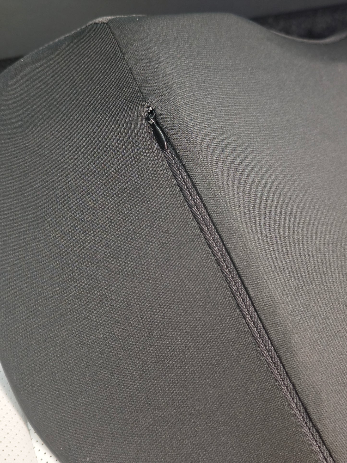 Memory Foam Car Neck Kissen passt für Tesla alle Modelle - schwarz