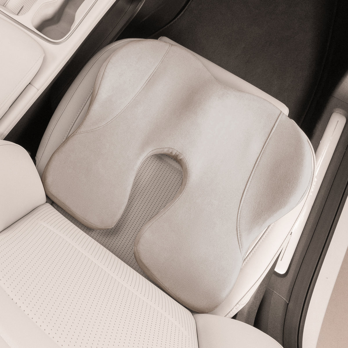 Coussin Siège Voiture Mémoire De Forme – Soulagement Coccyx, Sciatique & Dos – Antidérapant – Confort Long Trajet